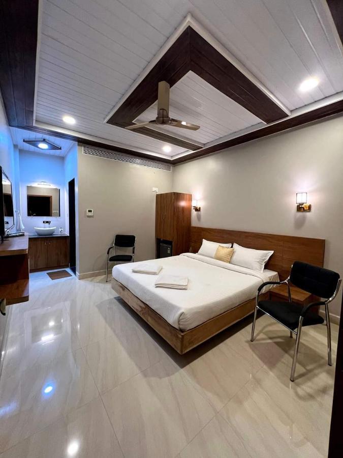 Sunlight Beach Resort Bhogwe Exterior photo